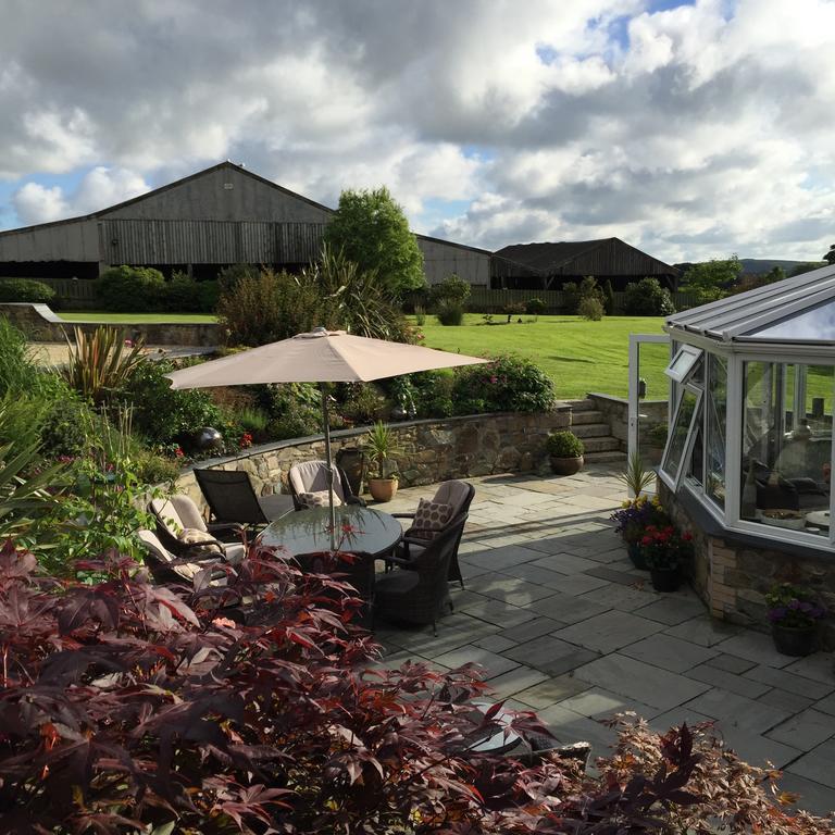 Treveighan Farmhouse Saint Teath Exterior foto